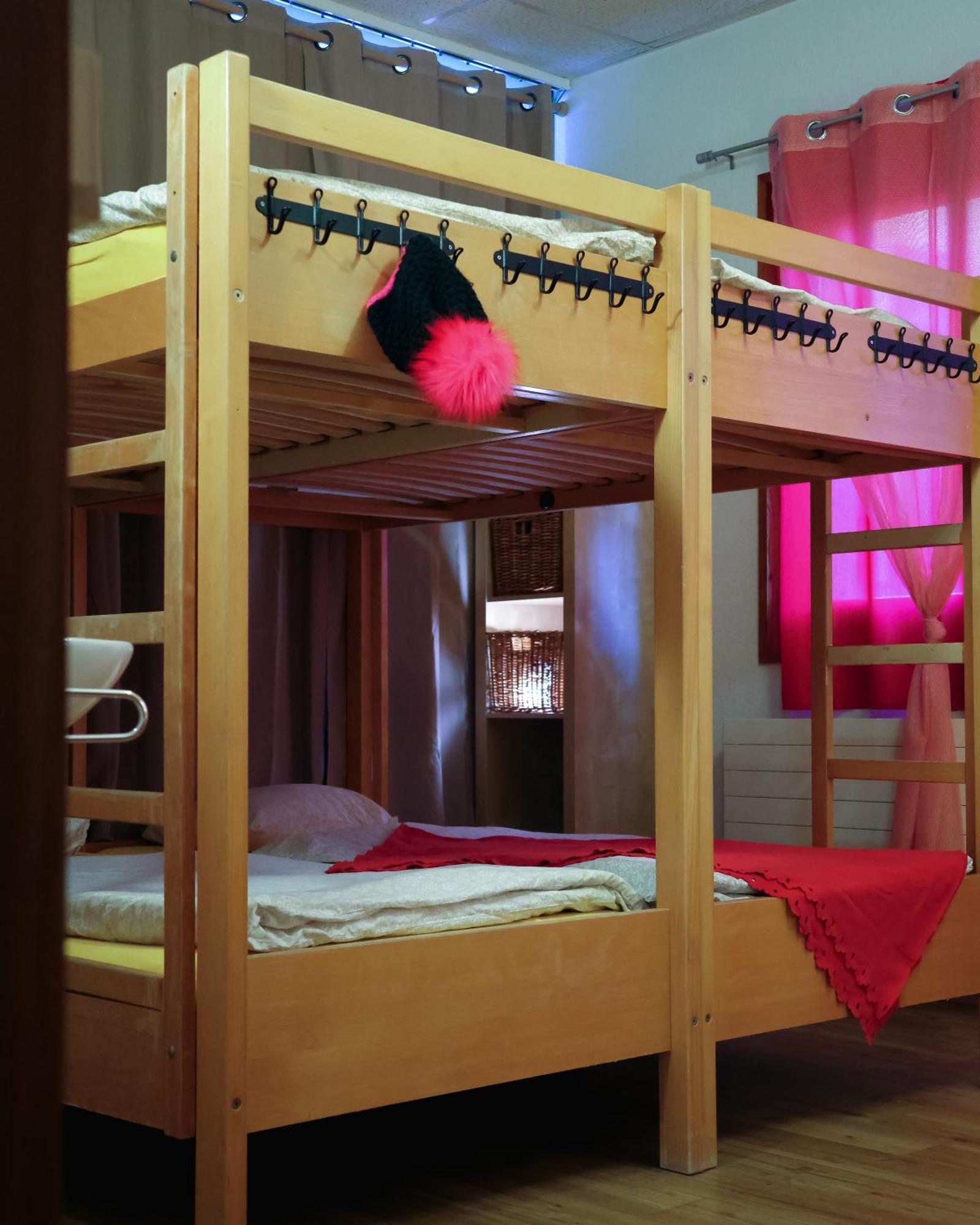 Auberge de jeunesse Backpacker Le Petit Baroudeur à Champéry Extérieur photo